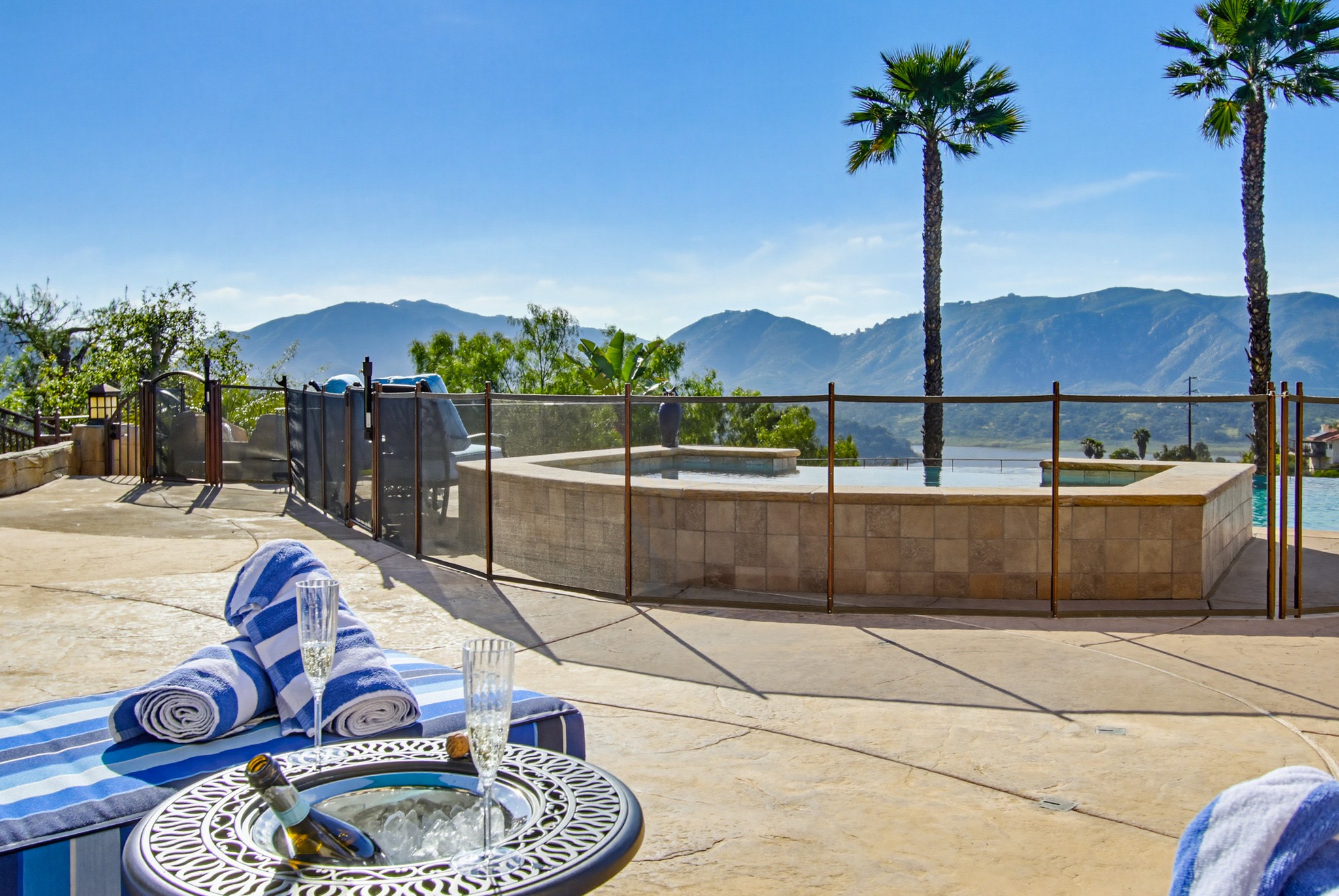 Virtual tour photo 132 of 248 for Casa Del Lago