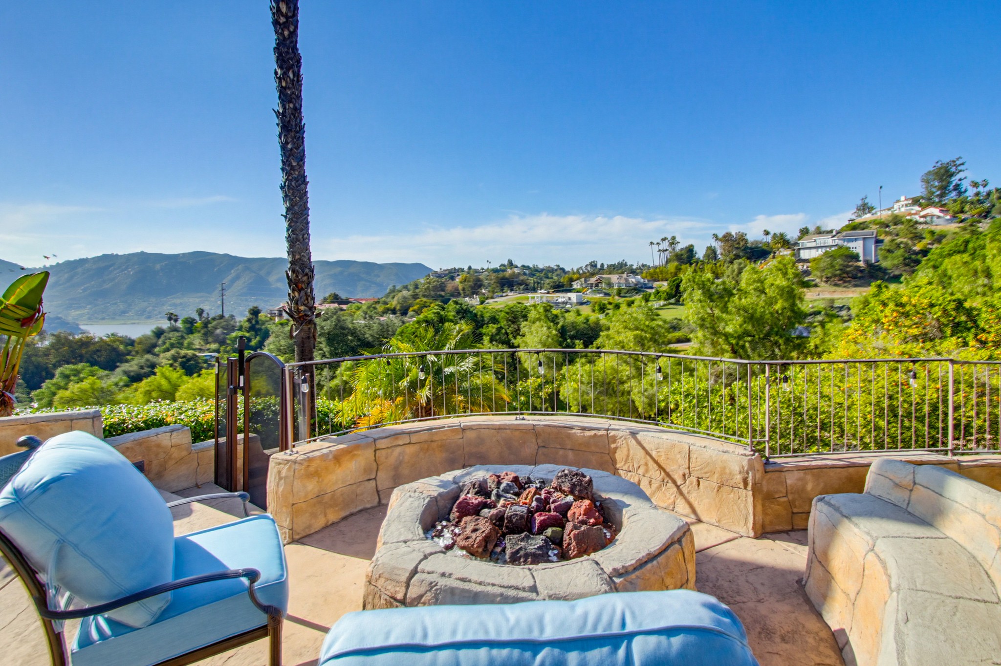 Virtual tour photo 137 of 248 for Casa Del Lago