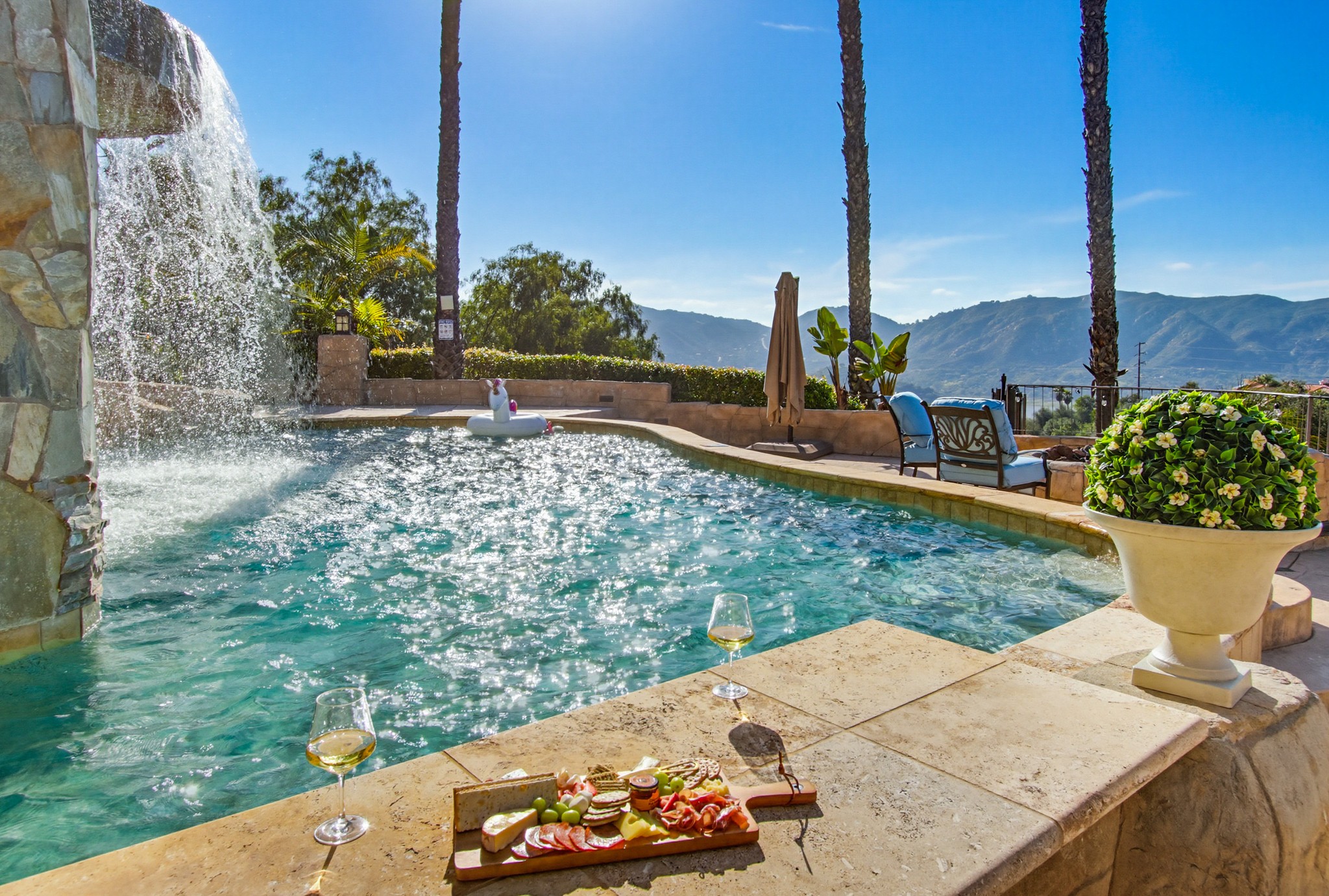 Virtual tour photo 140 of 248 for Casa Del Lago