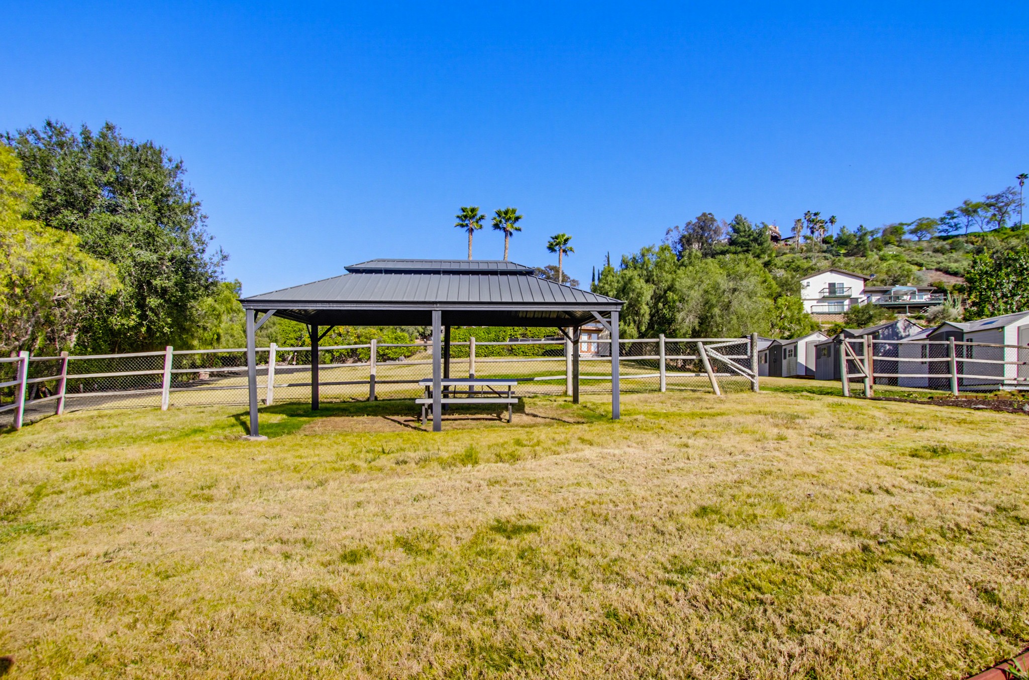 Virtual tour photo 148 of 248 for Casa Del Lago