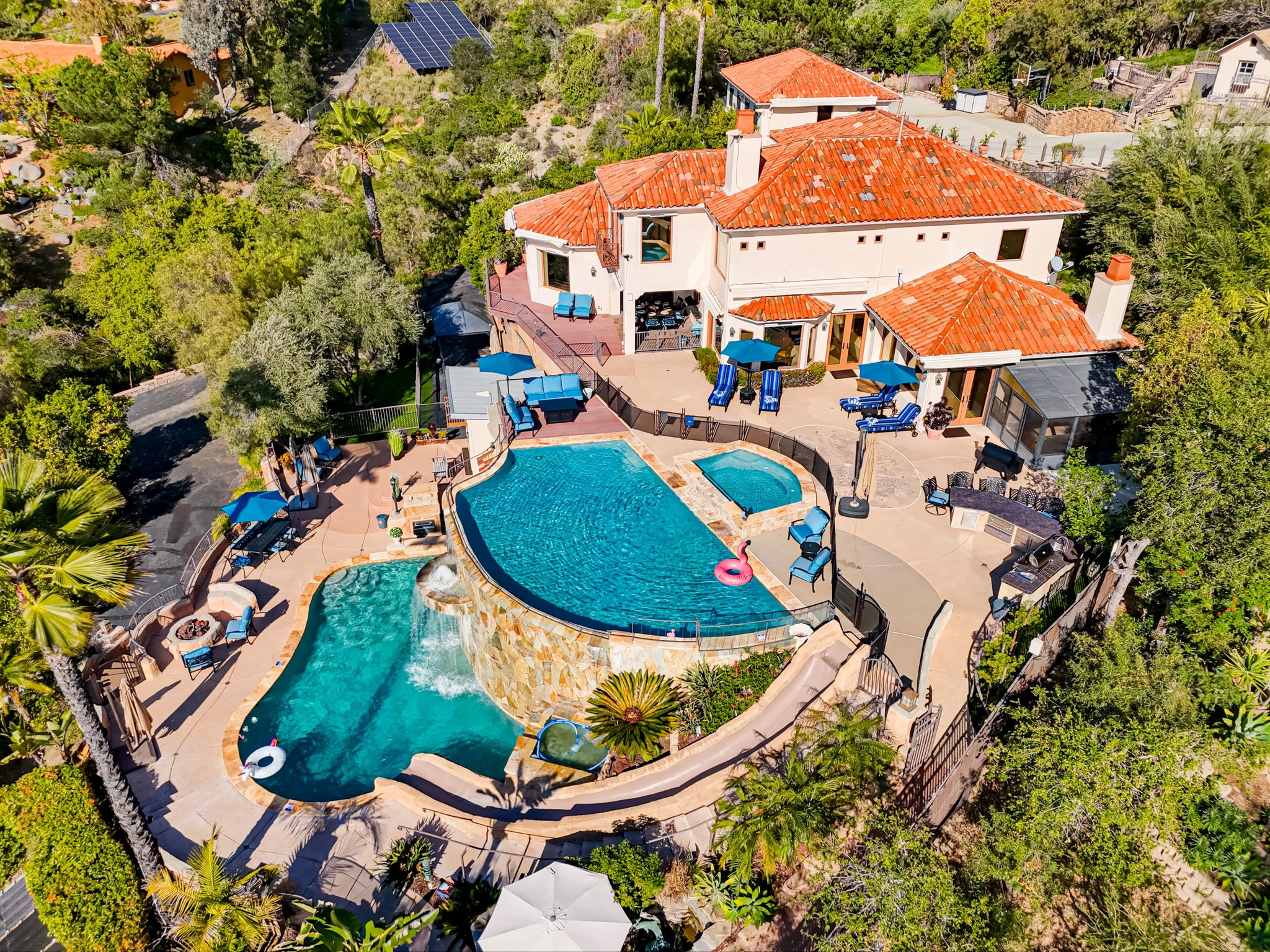 Virtual tour photo 175 of 248 for Casa Del Lago