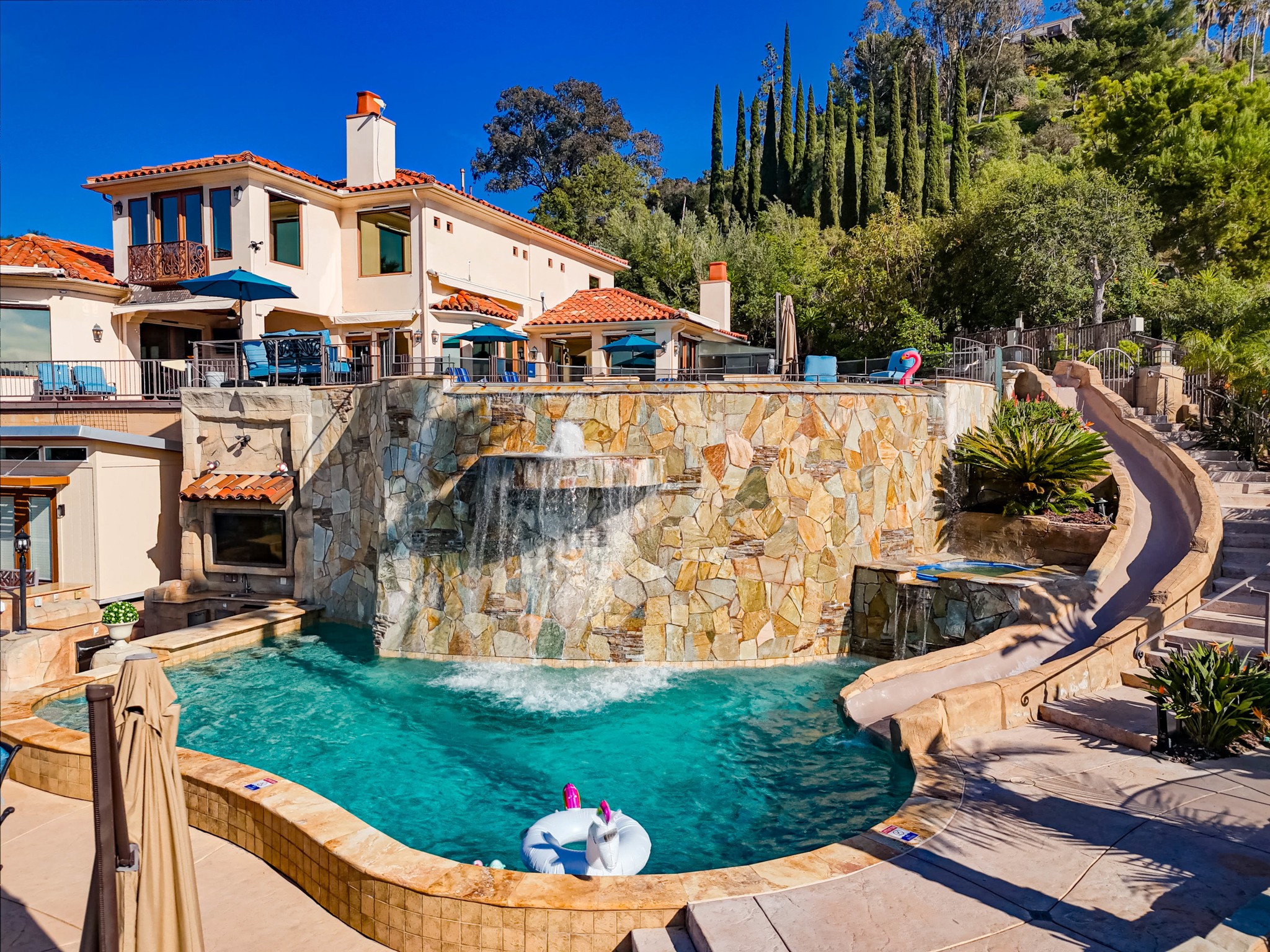 Virtual tour photo 180 of 248 for Casa Del Lago