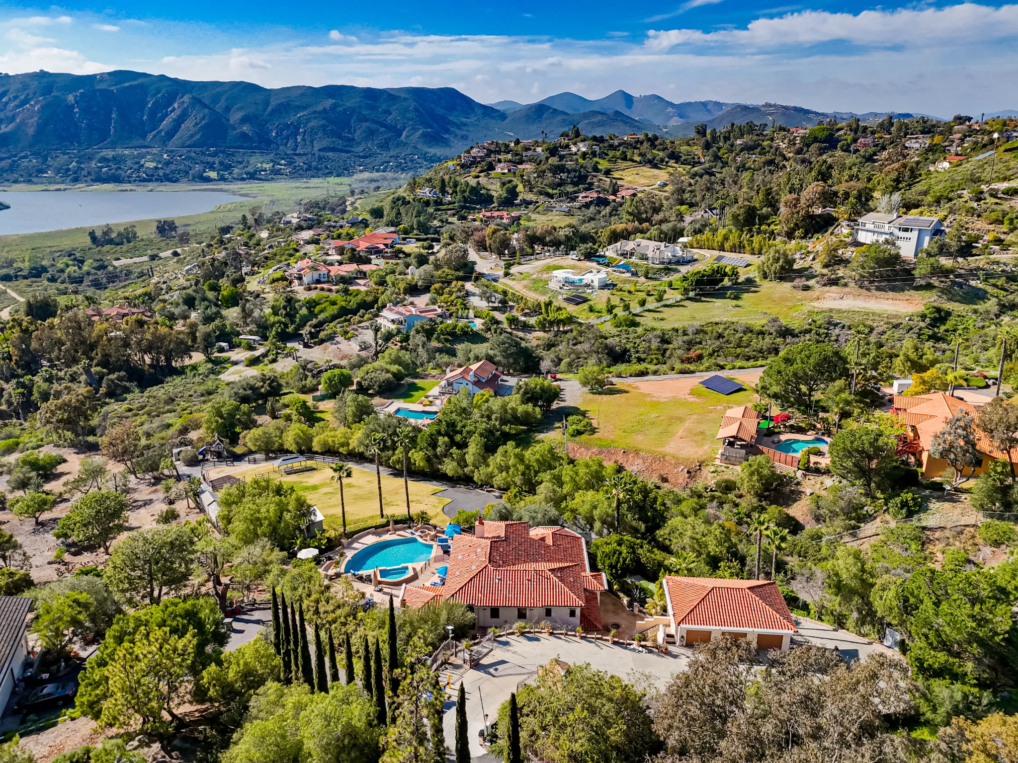 Virtual tour photo 197 of 248 for Casa Del Lago