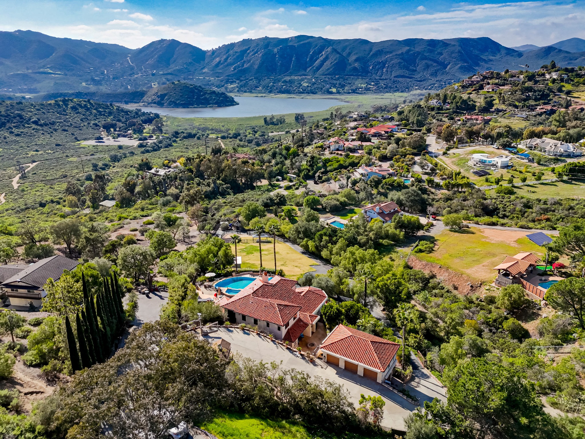 Virtual tour photo 198 of 248 for Casa Del Lago