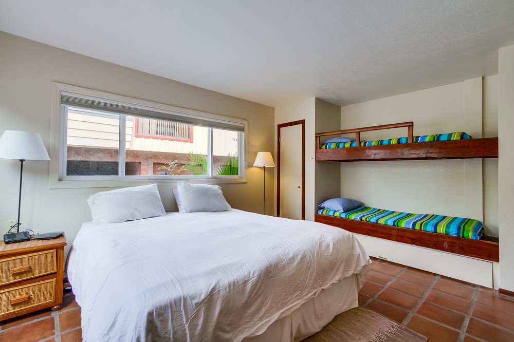 Virtual tour photo 23 of 50 for 3450 Bayside Walk