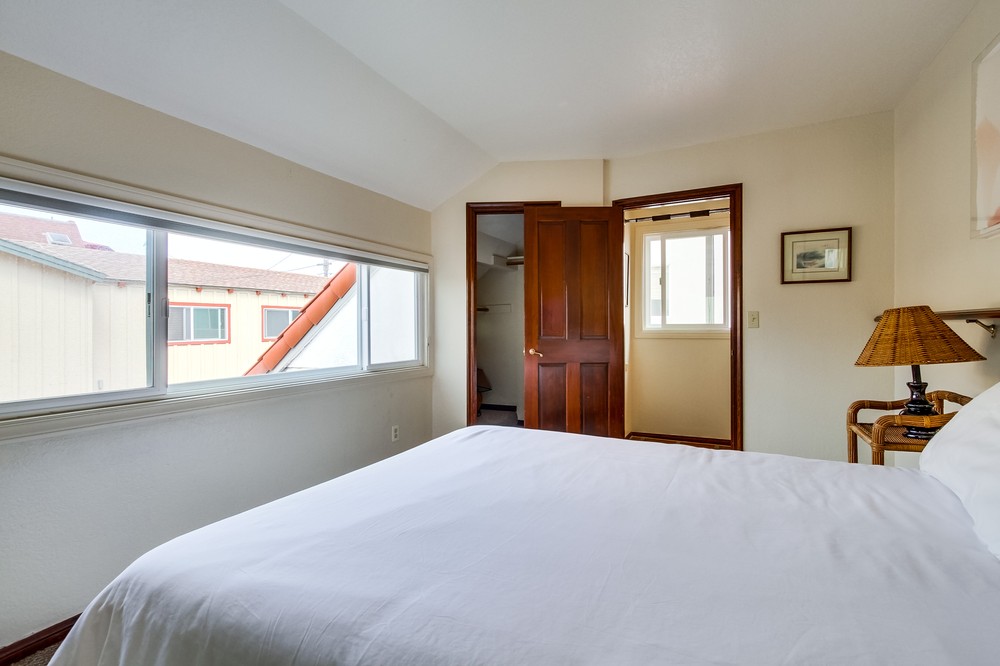 Virtual tour photo 38 of 50 for 3450 Bayside Walk
