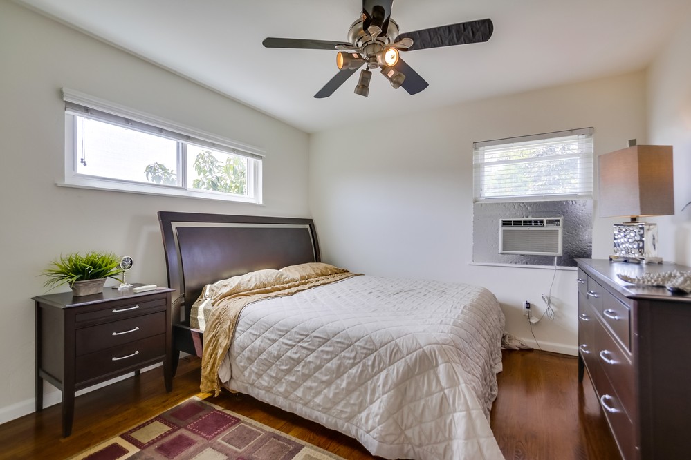 Virtual tour photo 9 of 18 for 3450 Fir Street