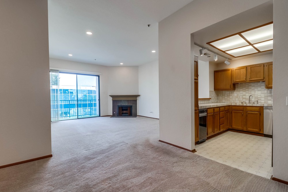 Virtual tour photo 15 of 44 for 3450 Third Ave #401