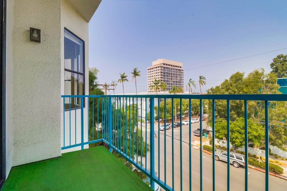Virtual tour photo 26 of 44 for 3450 Third Ave #401