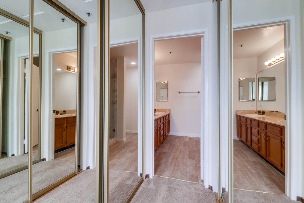 Virtual tour photo 34 of 44 for 3450 Third Ave #401