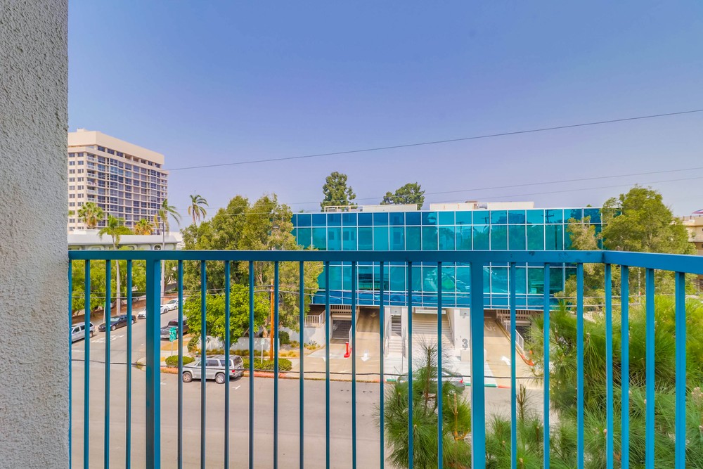 Virtual tour photo 40 of 44 for 3450 Third Ave #401