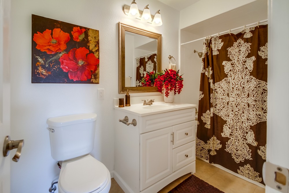 Virtual tour photo 32 of 42 for 3453 60th St