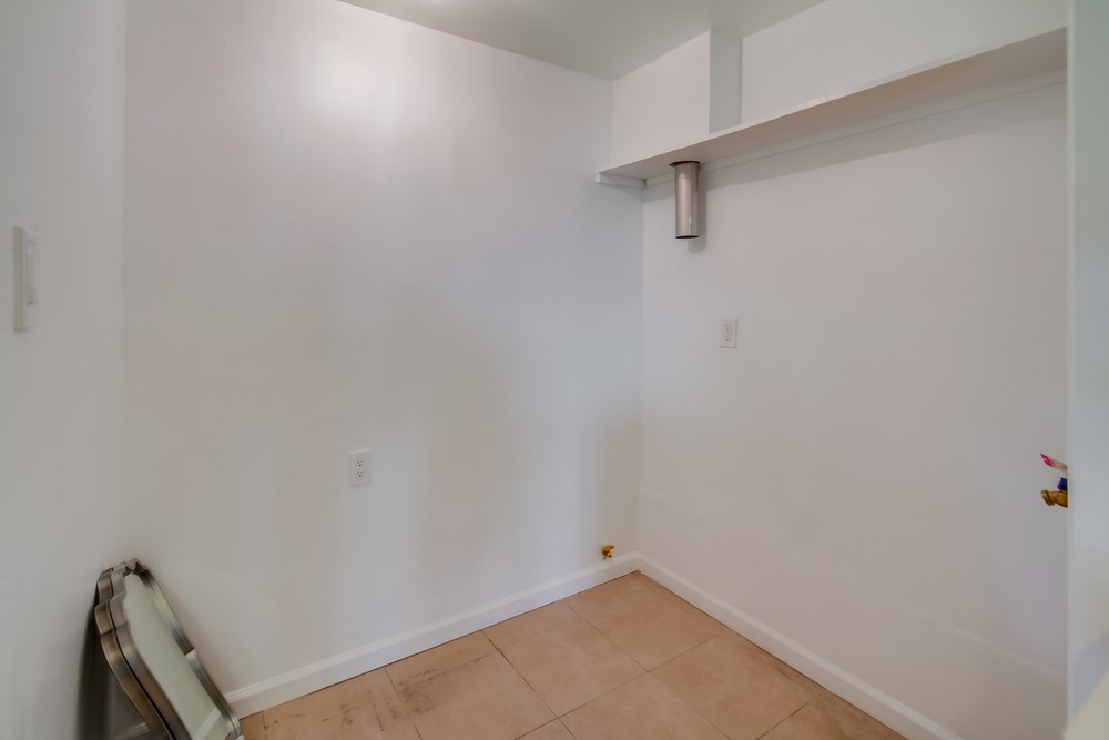 Virtual tour photo 34 of 42 for 3453 60th St