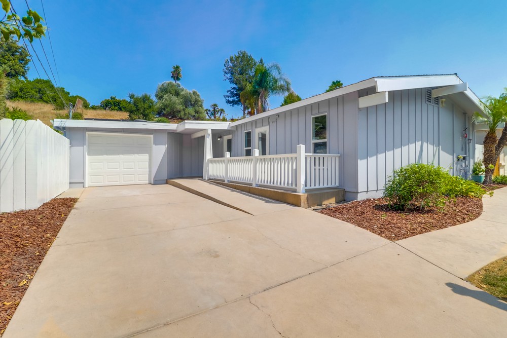 Virtual tour photo 4 of 57 for 3453 Aveley Pl