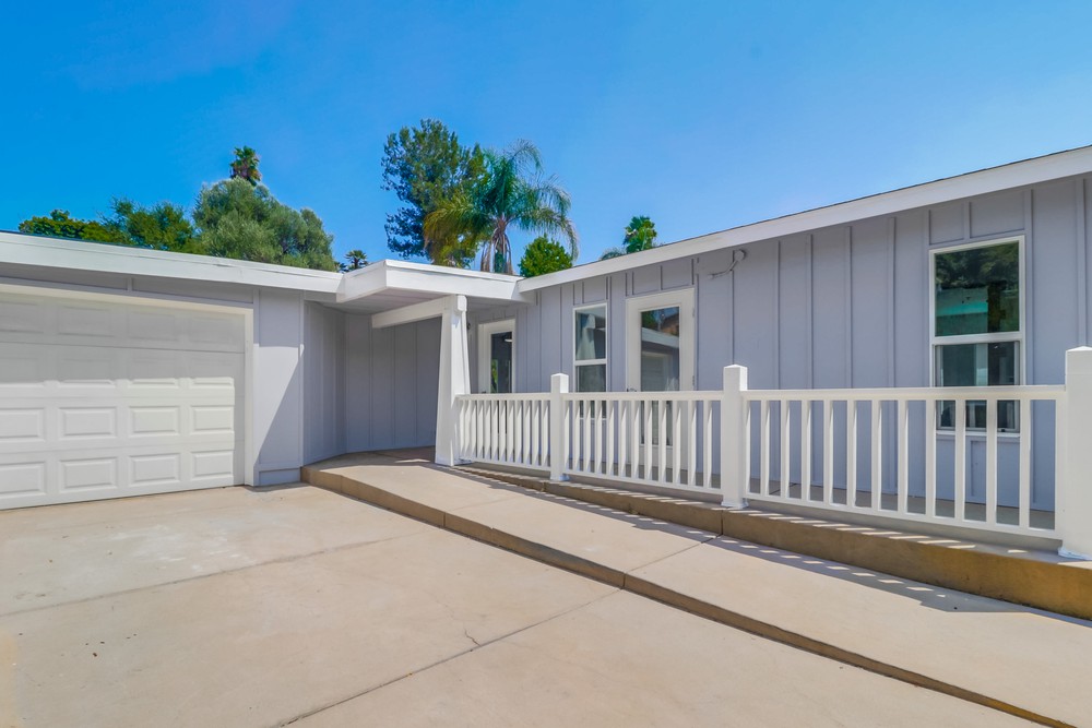 Virtual tour photo 5 of 57 for 3453 Aveley Pl