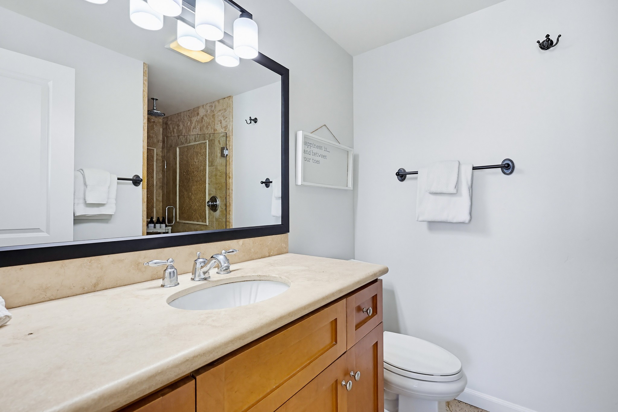 Virtual tour photo 39 of 115 for 3453 Mission Blvd