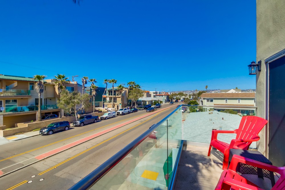 Virtual tour photo 31 of 55 for 3453 Mission Blvd