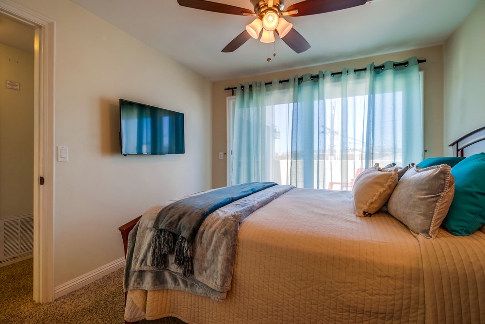 Virtual tour photo 33 of 55 for 3453 Mission Blvd