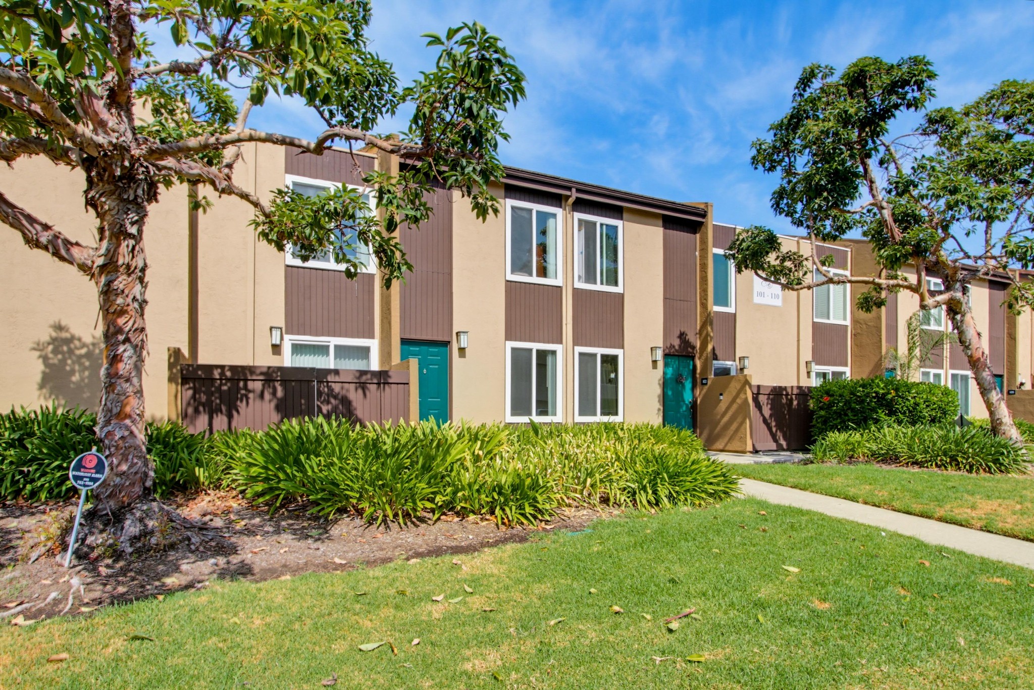 Virtual tour photo 1 of 35 for 3454 Castle Glen Dr Unit 102