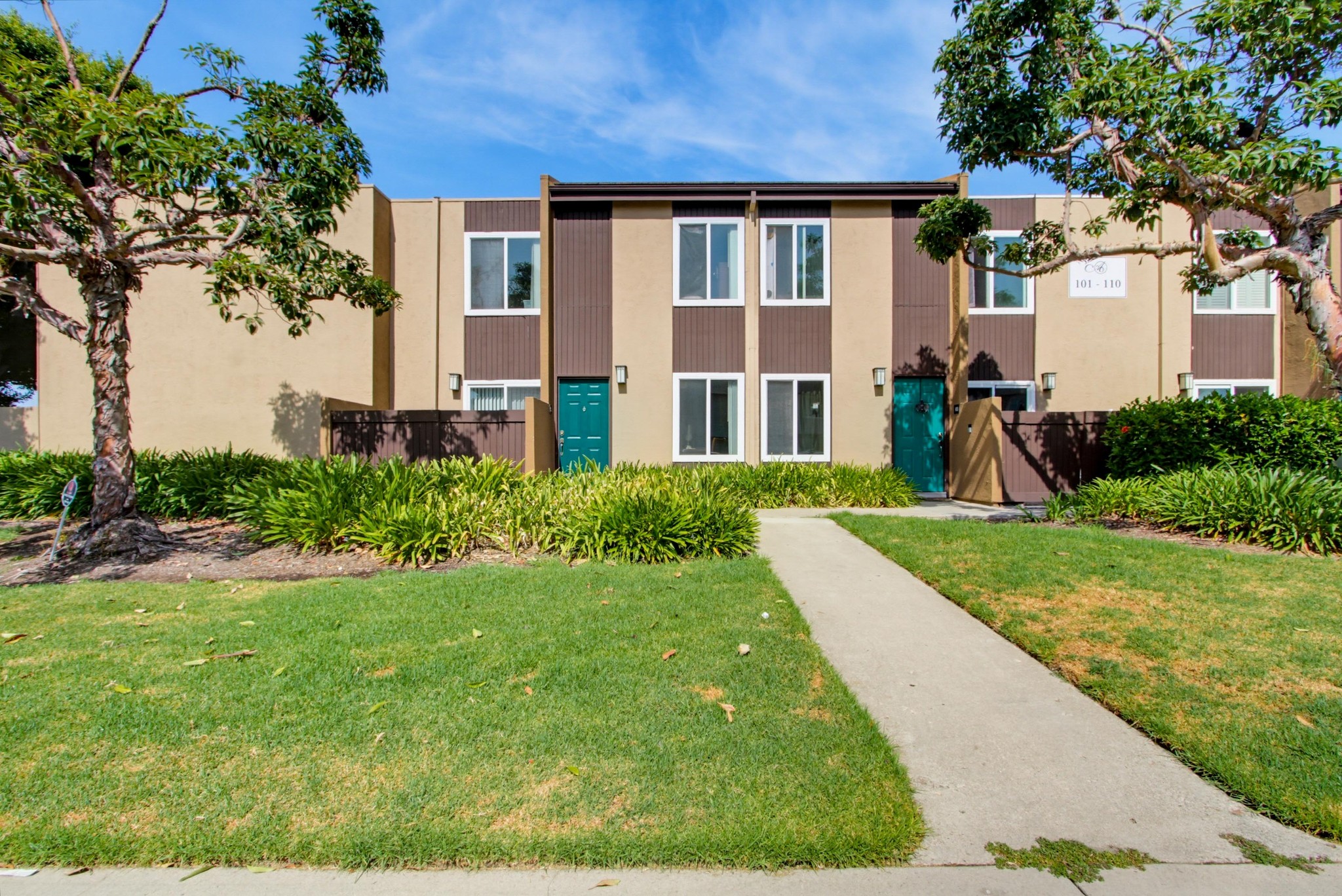 Virtual tour photo 3 of 35 for 3454 Castle Glen Dr Unit 102