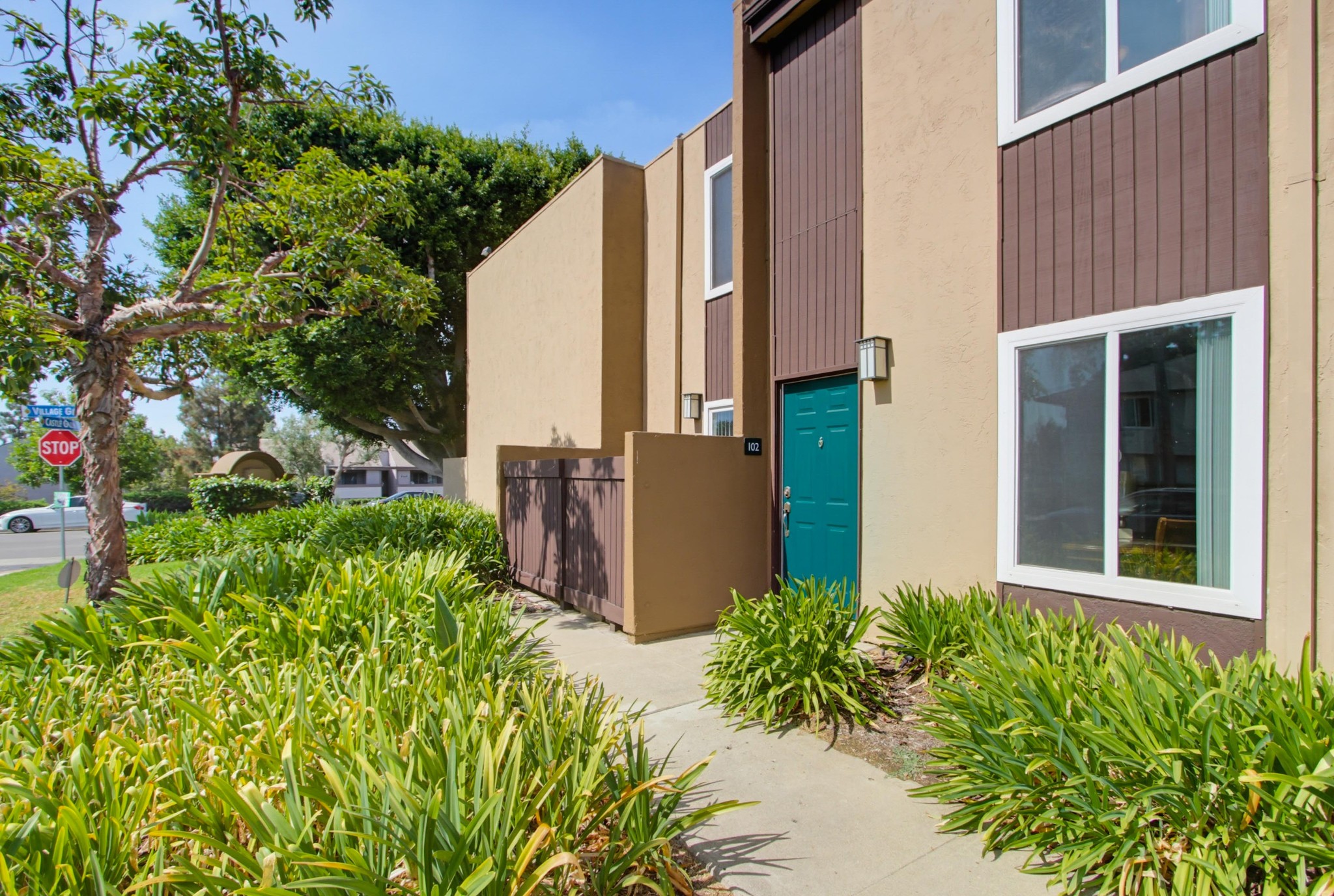 Virtual tour photo 5 of 35 for 3454 Castle Glen Dr Unit 102