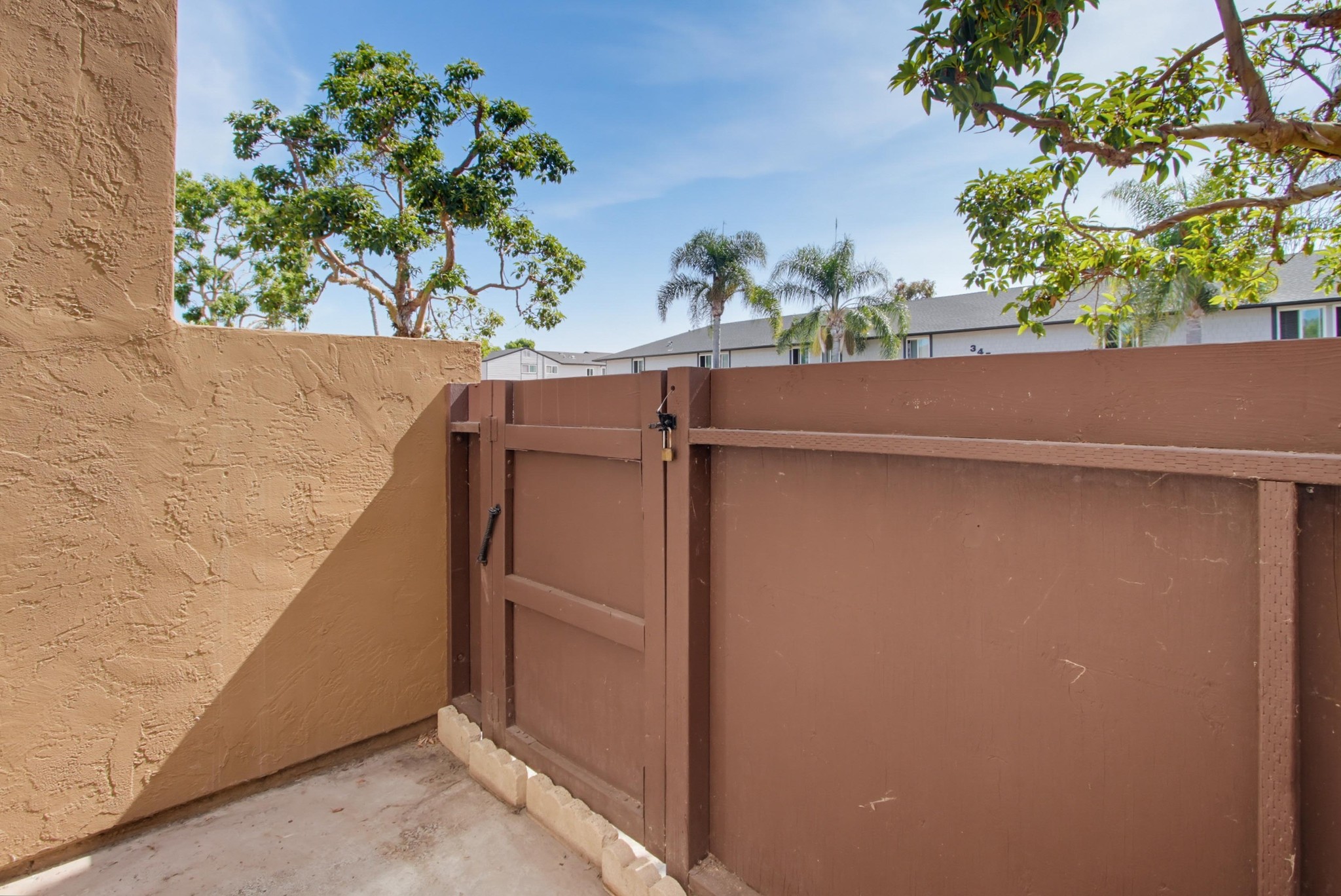 Virtual tour photo 30 of 35 for 3454 Castle Glen Dr Unit 102