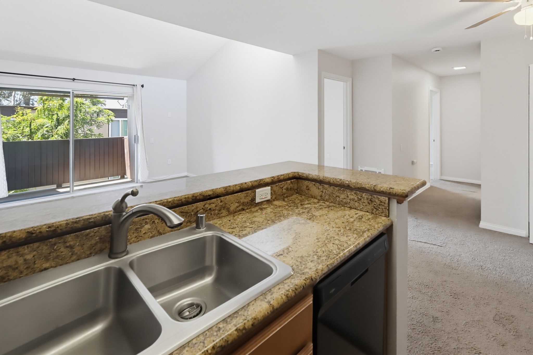 Virtual tour photo 20 of 44 for 3454 Castle Glen Dr Unit 228