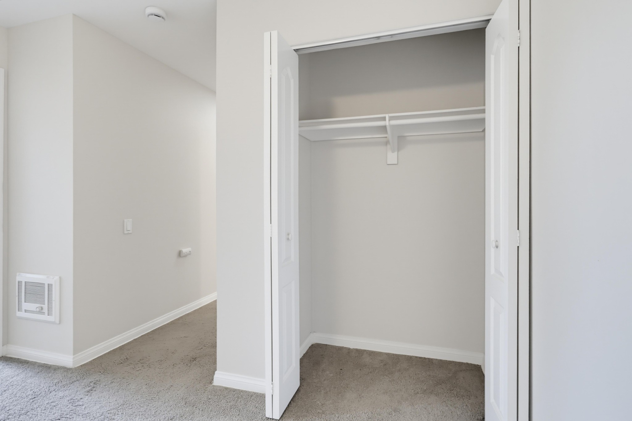 Virtual tour photo 21 of 44 for 3454 Castle Glen Dr Unit 228