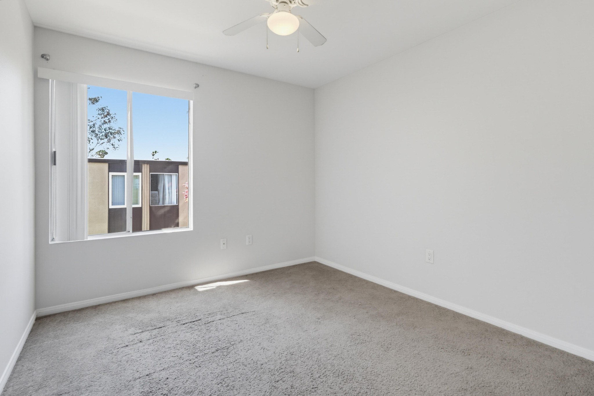 Virtual tour photo 22 of 44 for 3454 Castle Glen Dr Unit 228