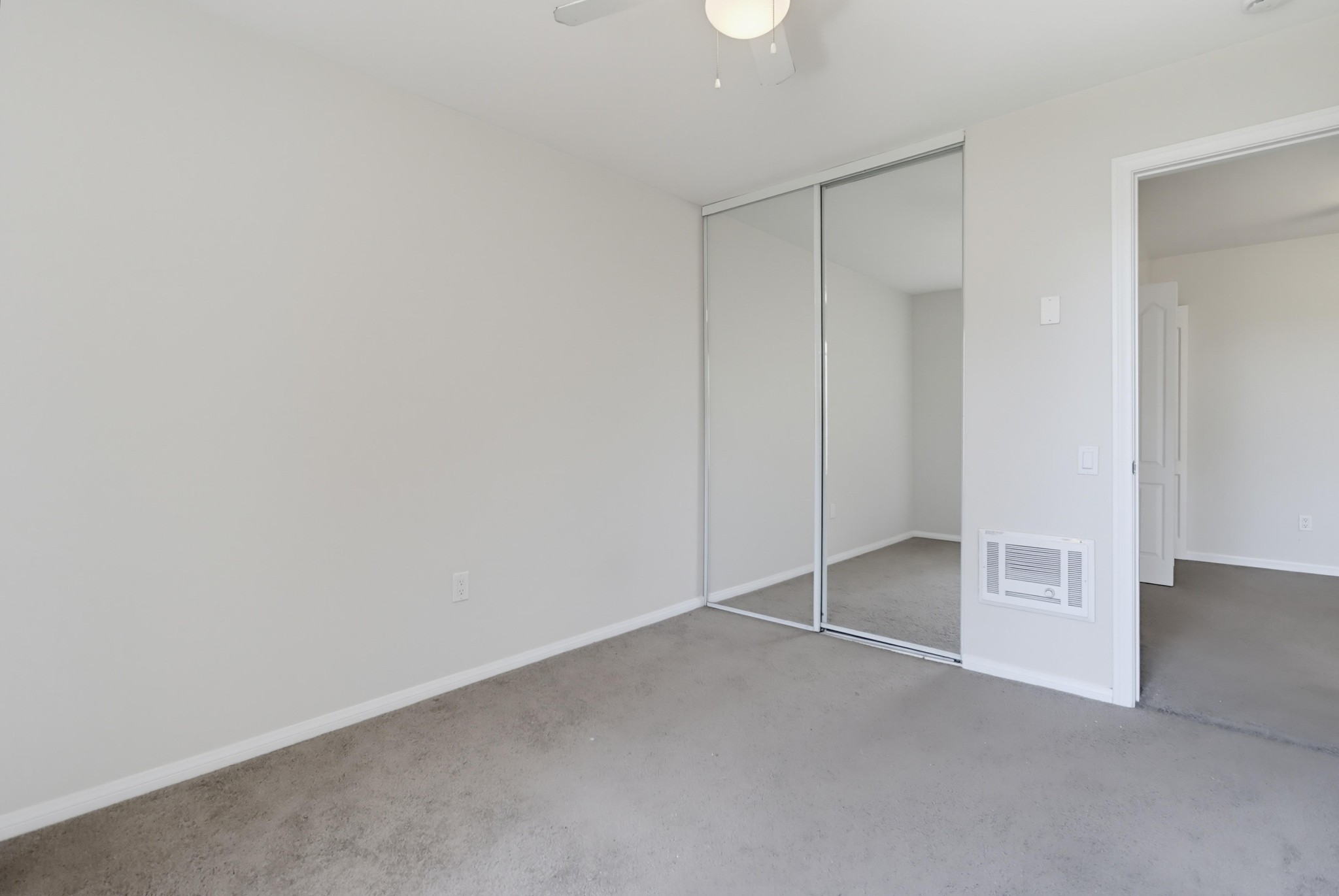 Virtual tour photo 24 of 44 for 3454 Castle Glen Dr Unit 228