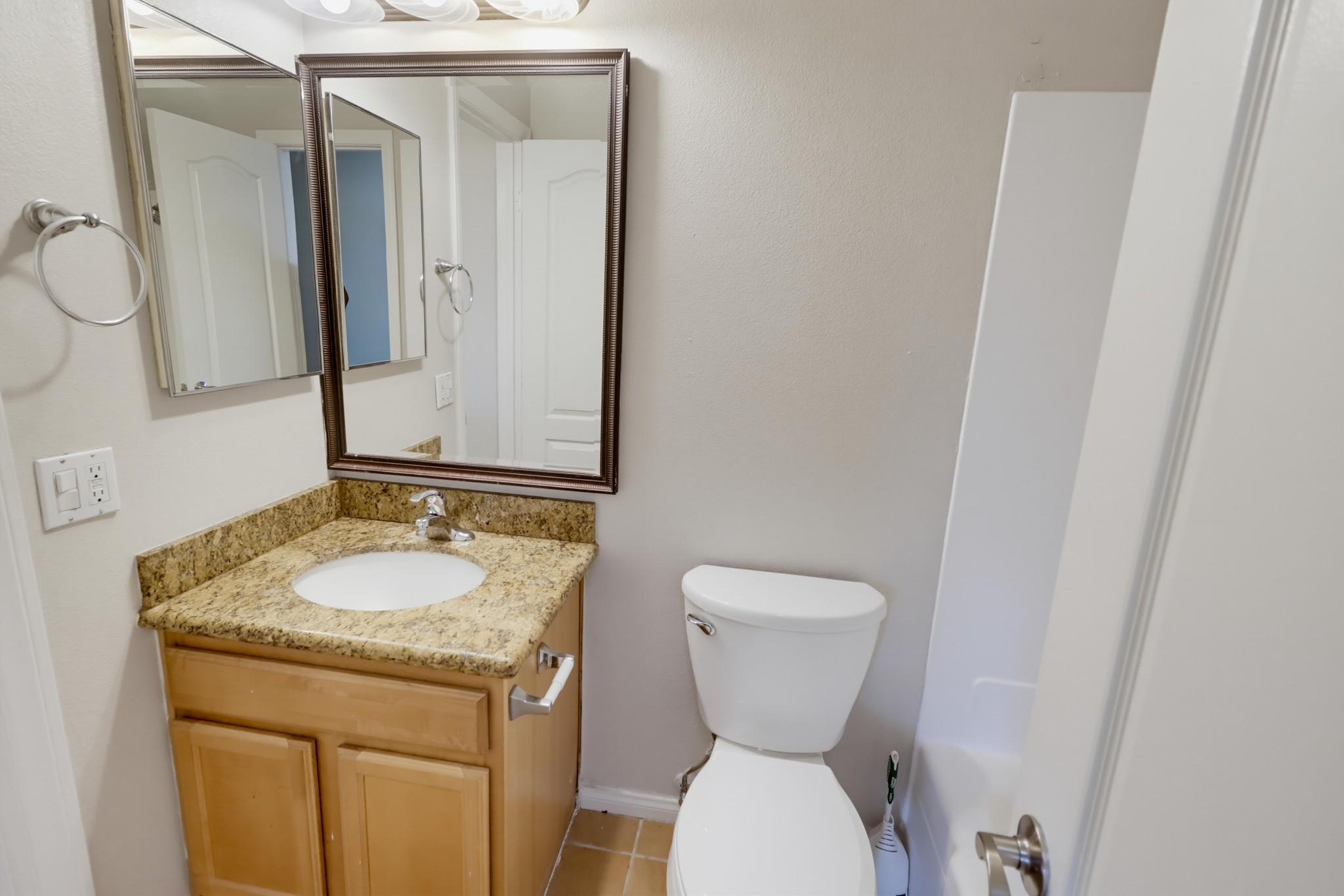Virtual tour photo 26 of 44 for 3454 Castle Glen Dr Unit 228