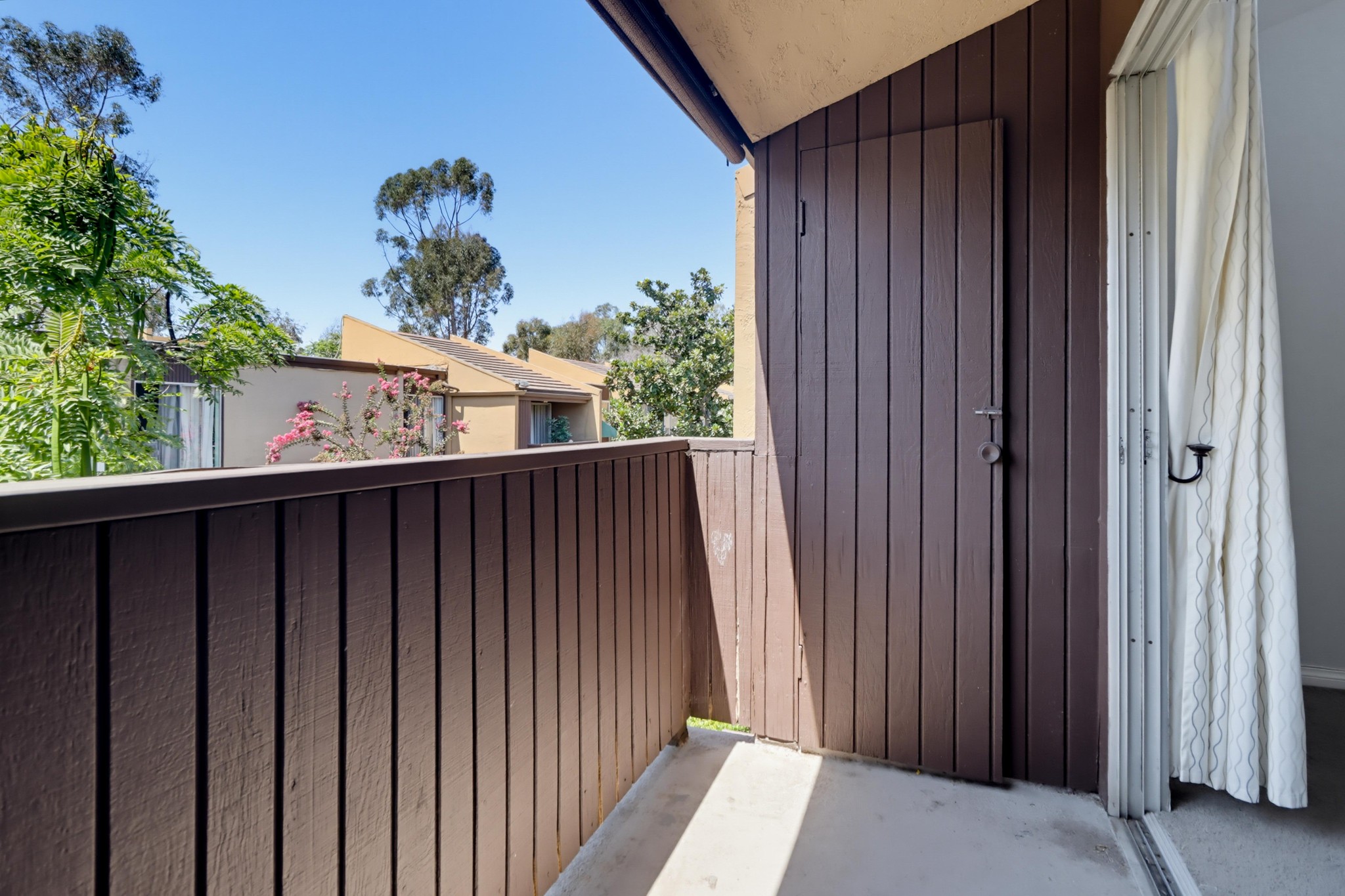 Virtual tour photo 33 of 44 for 3454 Castle Glen Dr Unit 228