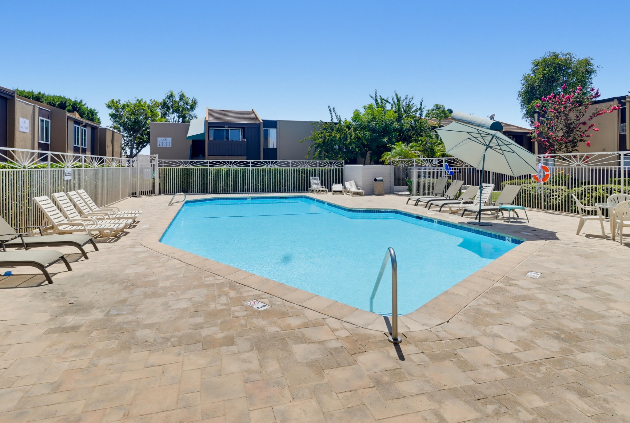 Virtual tour photo 38 of 44 for 3454 Castle Glen Dr Unit 228