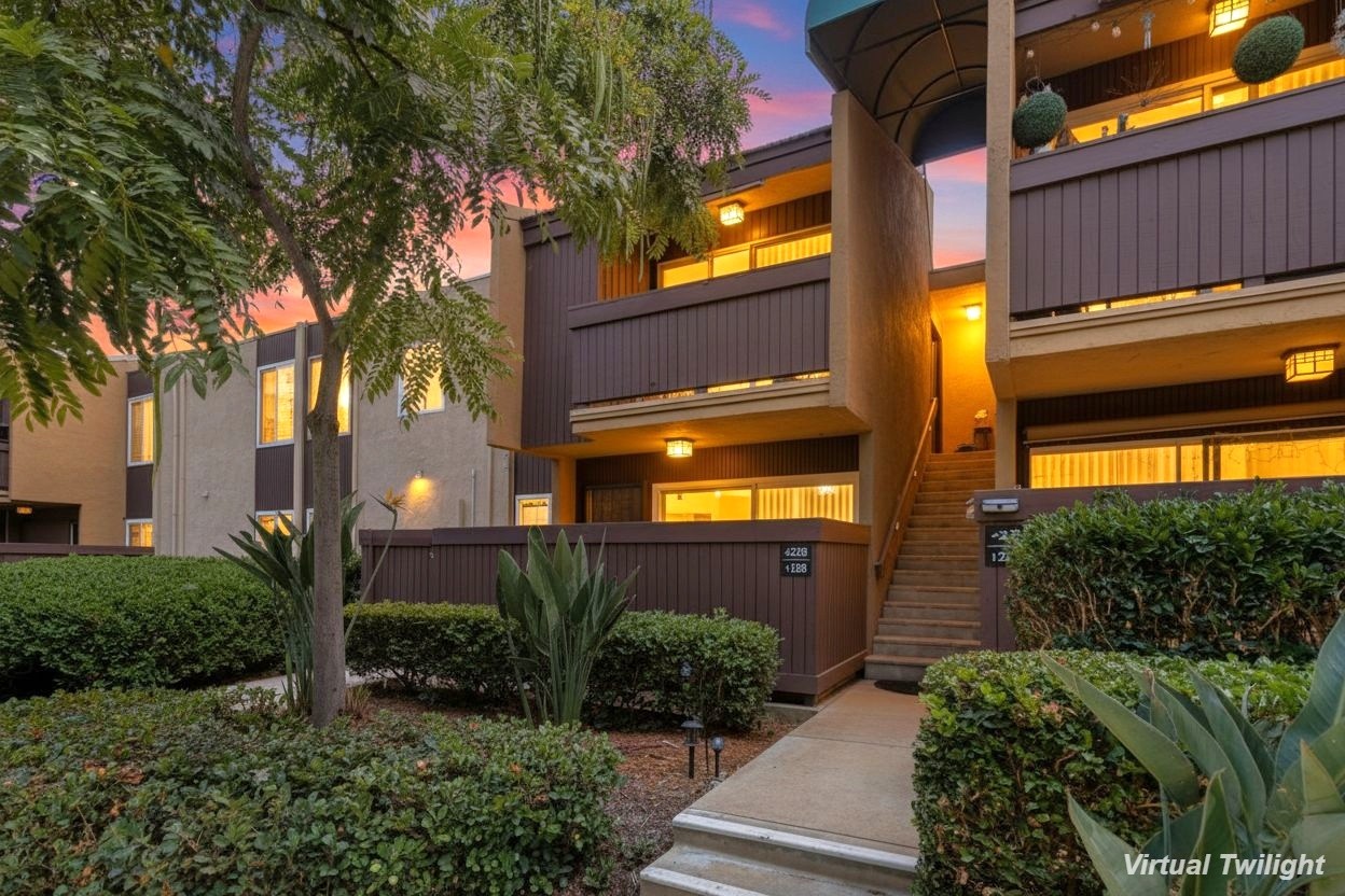 Virtual tour photo 40 of 44 for 3454 Castle Glen Dr Unit 228