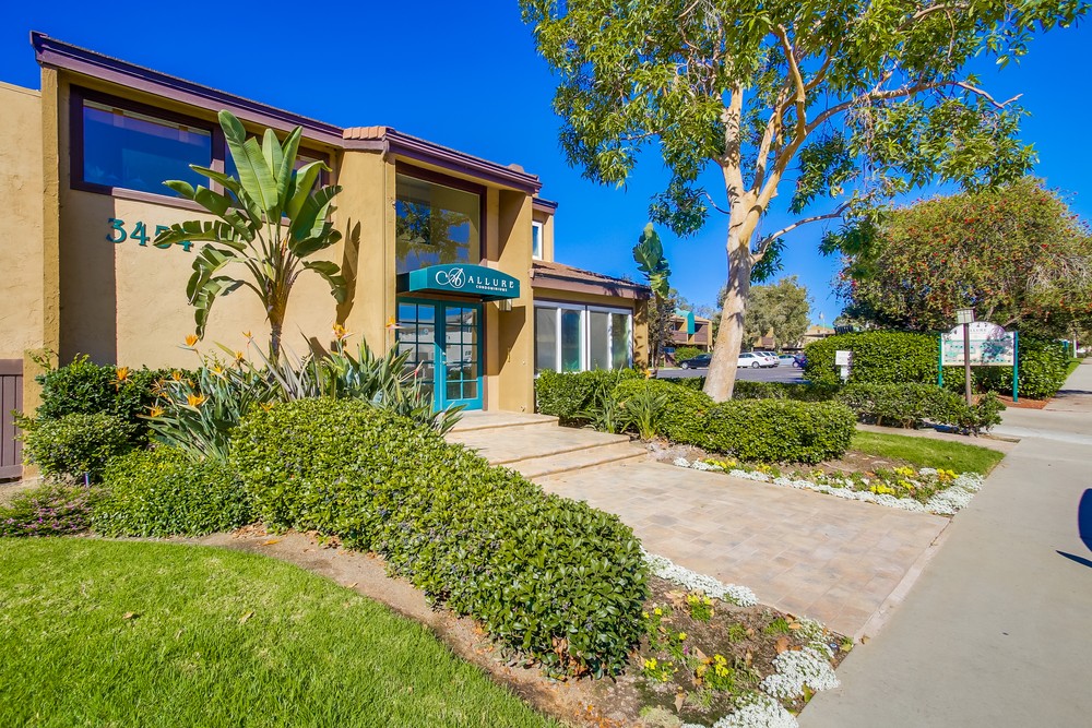 Virtual tour photo 4 of 63 for 3454 Castle Glen Dr