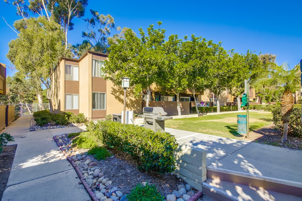 Virtual tour photo 6 of 63 for 3454 Castle Glen Dr