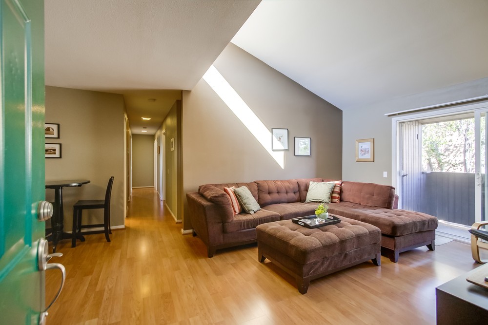 Virtual tour photo 10 of 63 for 3454 Castle Glen Dr