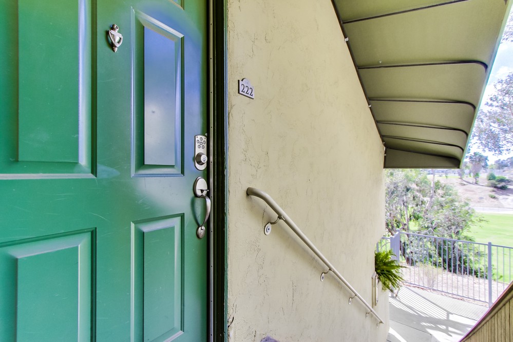 Virtual tour photo 5 of 32 for 3454 Castle Glen Drive #222