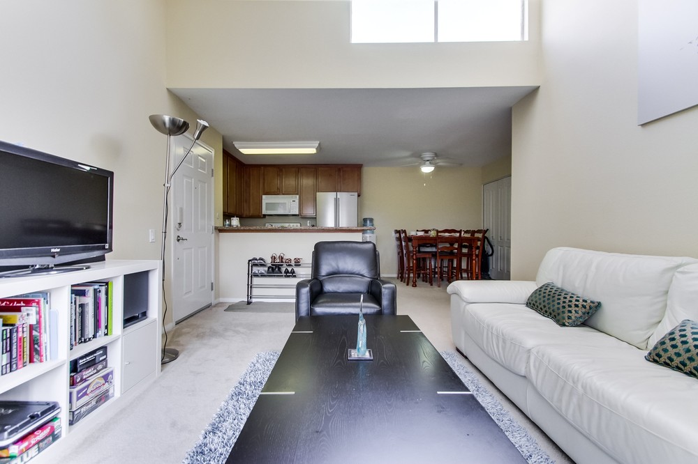 Virtual tour photo 8 of 32 for 3454 Castle Glen Drive #222