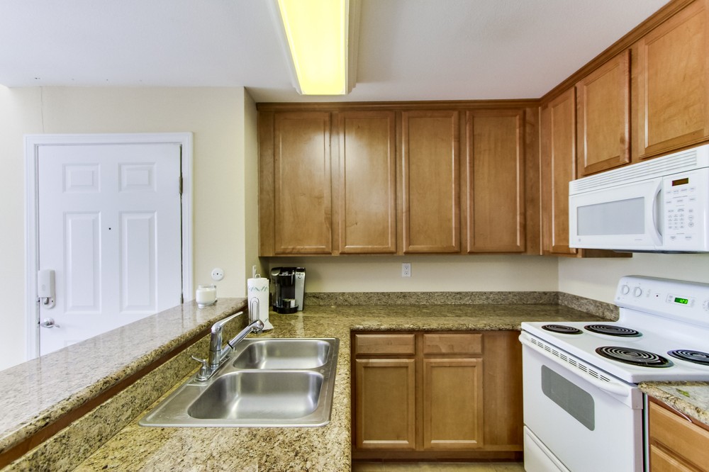 Virtual tour photo 12 of 32 for 3454 Castle Glen Drive #222