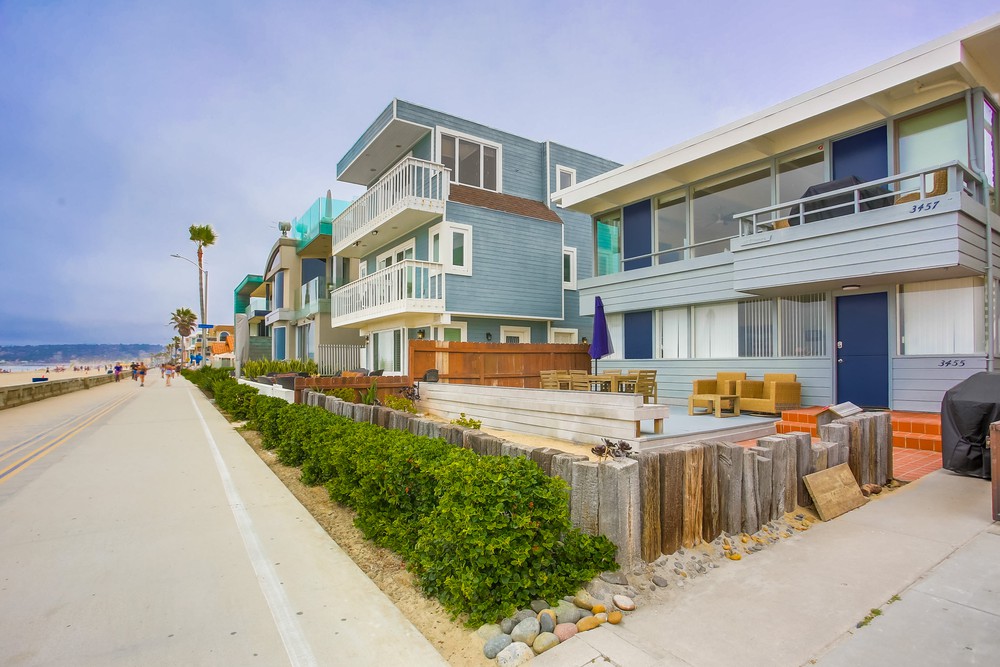 Virtual tour photo 6 of 80 for 3455 Ocean Front Walk #57