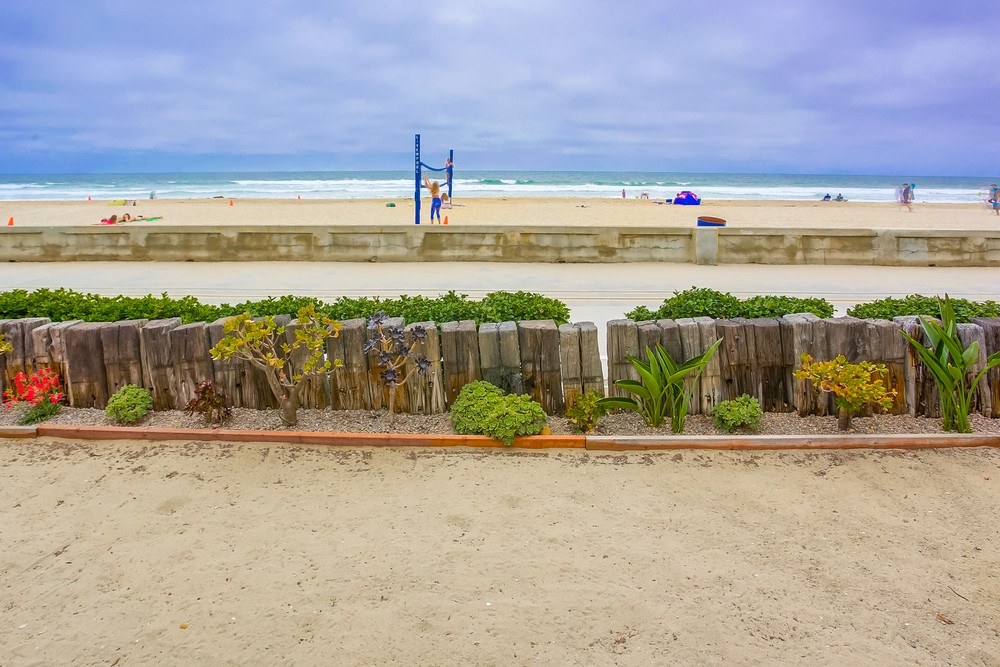 Virtual tour photo 16 of 80 for 3455 Ocean Front Walk #57