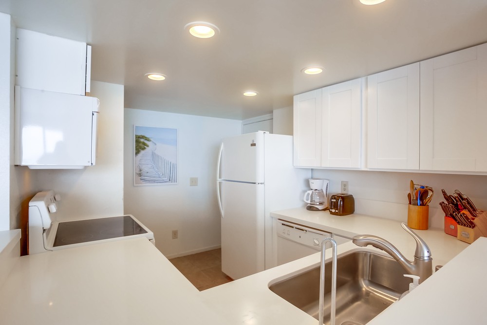 Virtual tour photo 29 of 80 for 3455 Ocean Front Walk #57