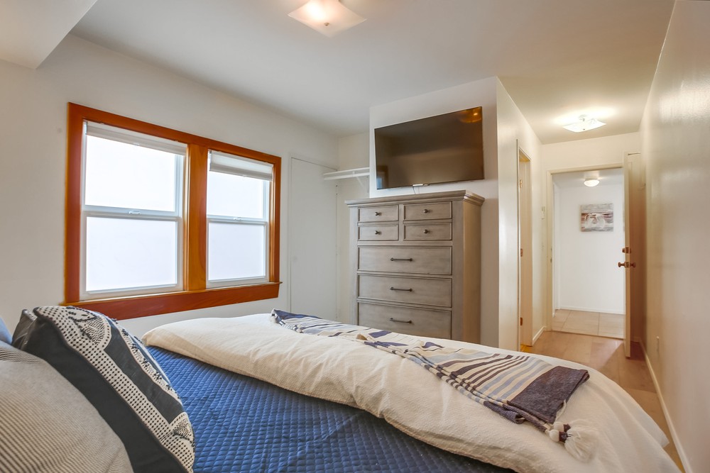 Virtual tour photo 48 of 80 for 3455 Ocean Front Walk #57
