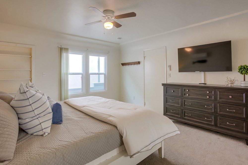 Virtual tour photo 59 of 80 for 3455 Ocean Front Walk #57