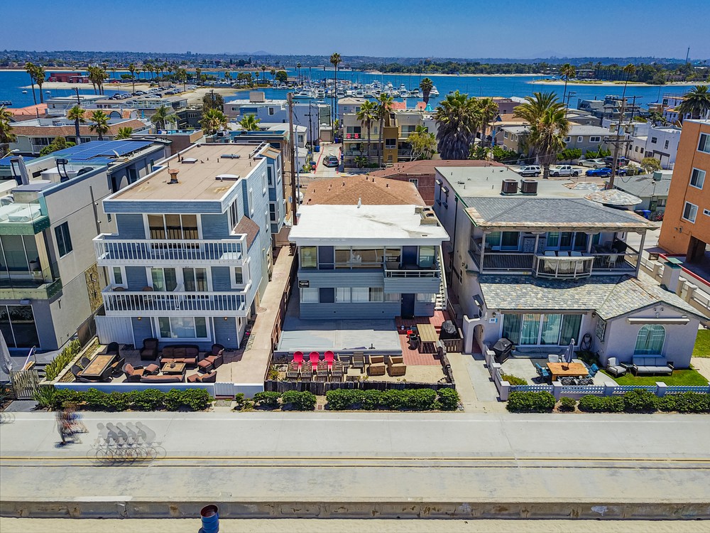 Virtual tour photo 1 of 28 for 3455 Ocean Front Walk