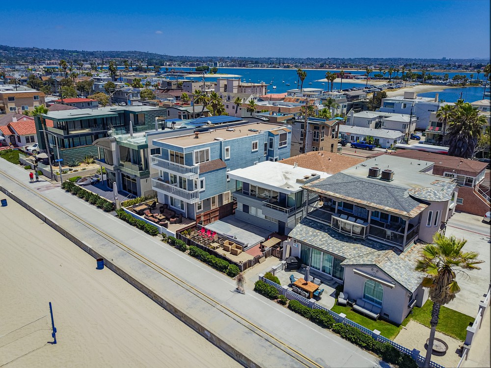 Virtual tour photo 4 of 28 for 3455 Ocean Front Walk