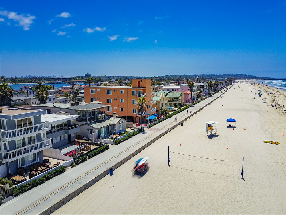 Virtual tour photo 9 of 28 for 3455 Ocean Front Walk