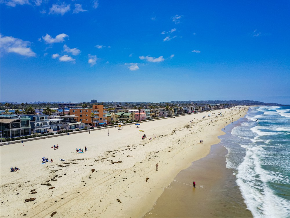 Virtual tour photo 11 of 28 for 3455 Ocean Front Walk