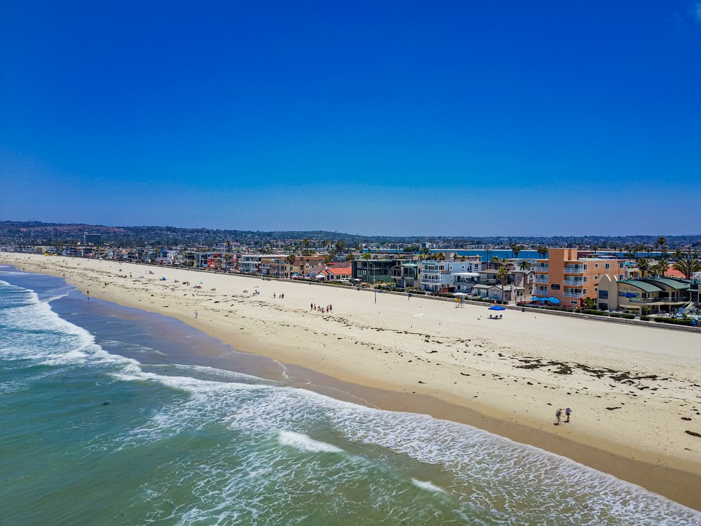 Virtual tour photo 13 of 28 for 3455 Ocean Front Walk